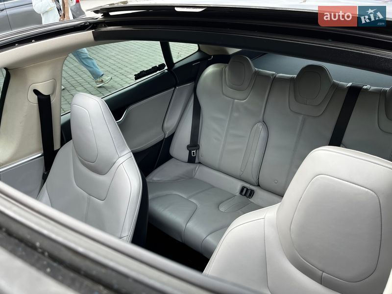 Лифтбек Tesla Model S 2013 в Шепетовке