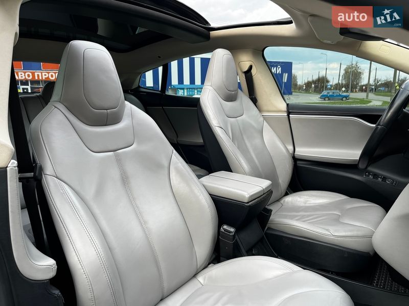 Лифтбек Tesla Model S 2013 в Шепетовке