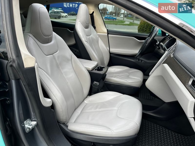 Лифтбек Tesla Model S 2013 в Шепетовке