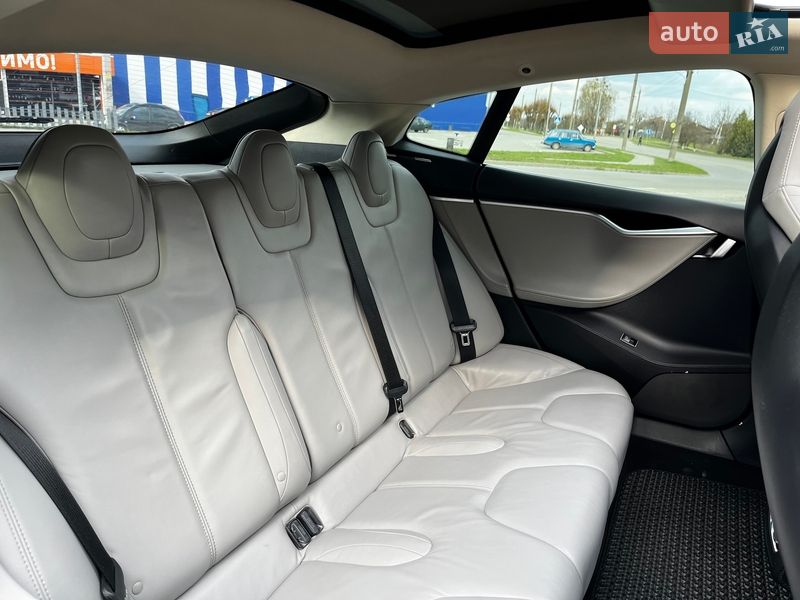 Лифтбек Tesla Model S 2013 в Шепетовке