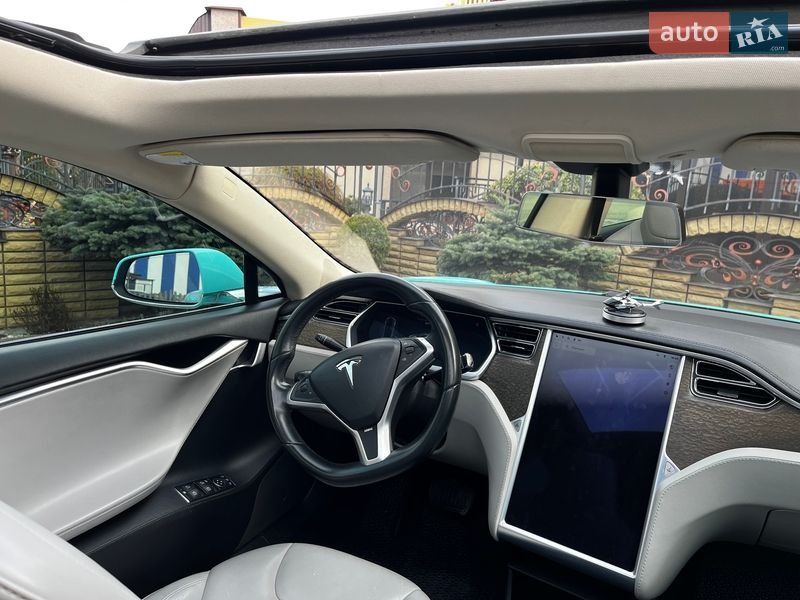 Лифтбек Tesla Model S 2013 в Шепетовке