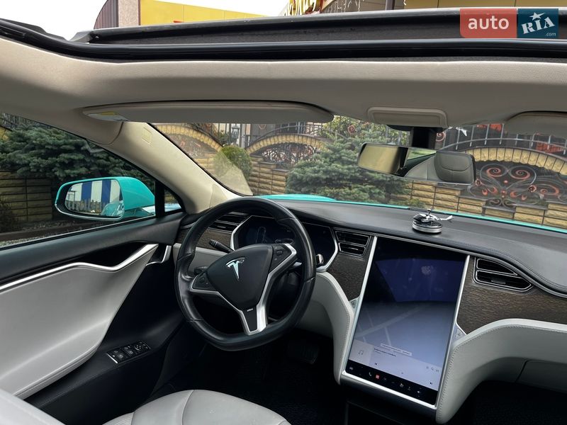 Лифтбек Tesla Model S 2013 в Шепетовке