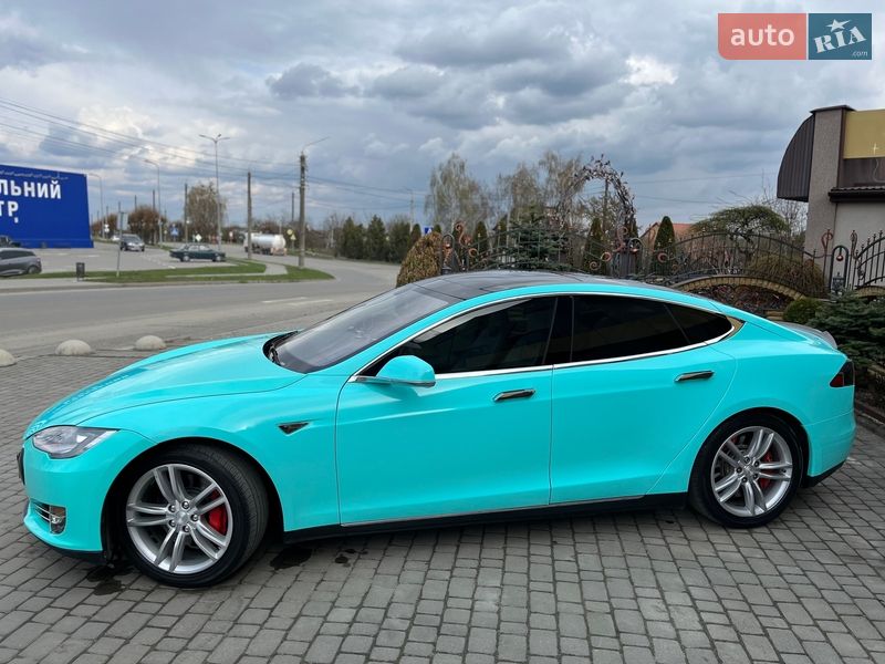 Лифтбек Tesla Model S 2013 в Шепетовке