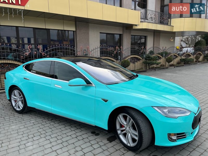 Лифтбек Tesla Model S 2013 в Шепетовке