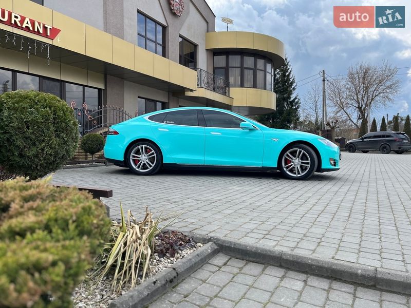 Лифтбек Tesla Model S 2013 в Шепетовке