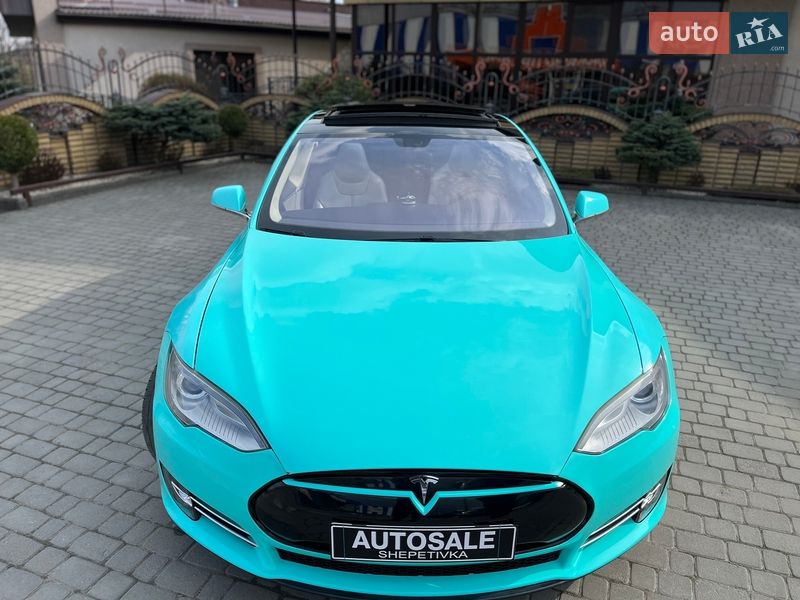 Ліфтбек Tesla Model S 2013 в Шепетівці