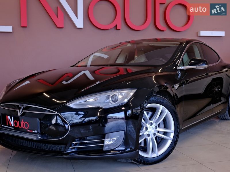 Лифтбек Tesla Model S 2014 в Одессе фото 10 Лифтбек Tesla Model S 2014 в Одессе