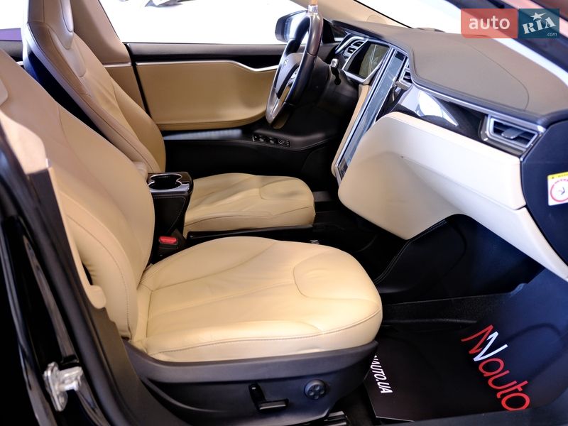 Лифтбек Tesla Model S 2014 в Одессе фото 40 Лифтбек Tesla Model S 2014 в Одессе