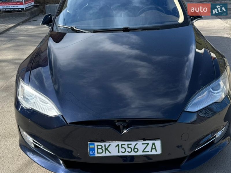 Лифтбек Tesla Model S 2015 в Львове фото 13 Лифтбек Tesla Model S 2015 в Львове