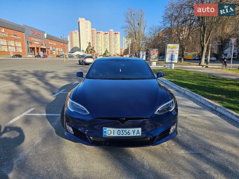 Ліфтбек Tesla Model S 2017 в Броварах