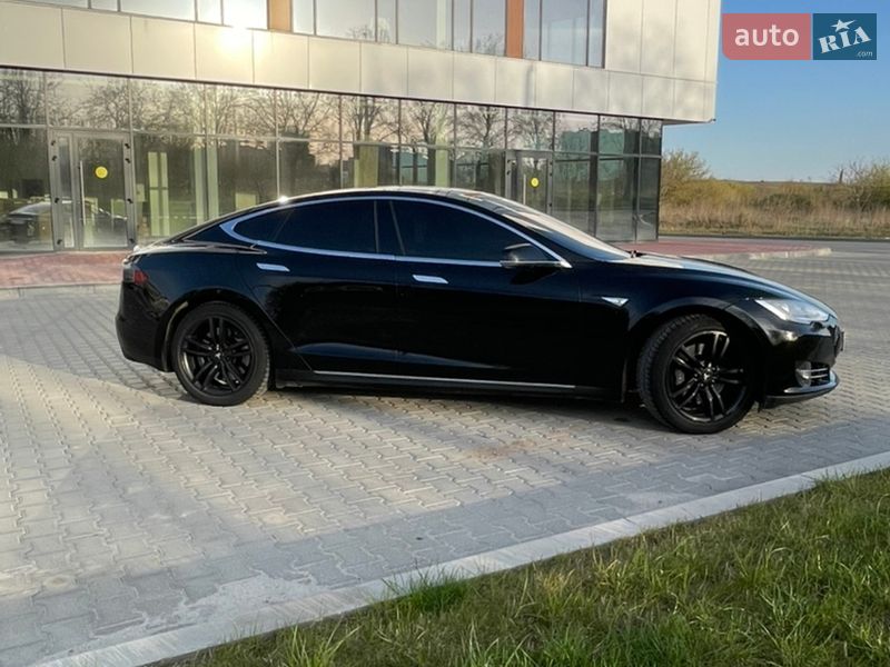 Лифтбек Tesla Model S 2014 в Ровно фото 9 Лифтбек Tesla Model S 2014 в Ровно