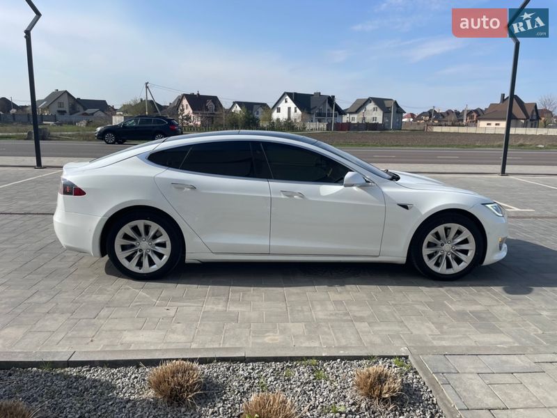 Ліфтбек Tesla Model S 2018 в Луцьку фото 13 Ліфтбек Tesla Model S 2018 в Луцьку