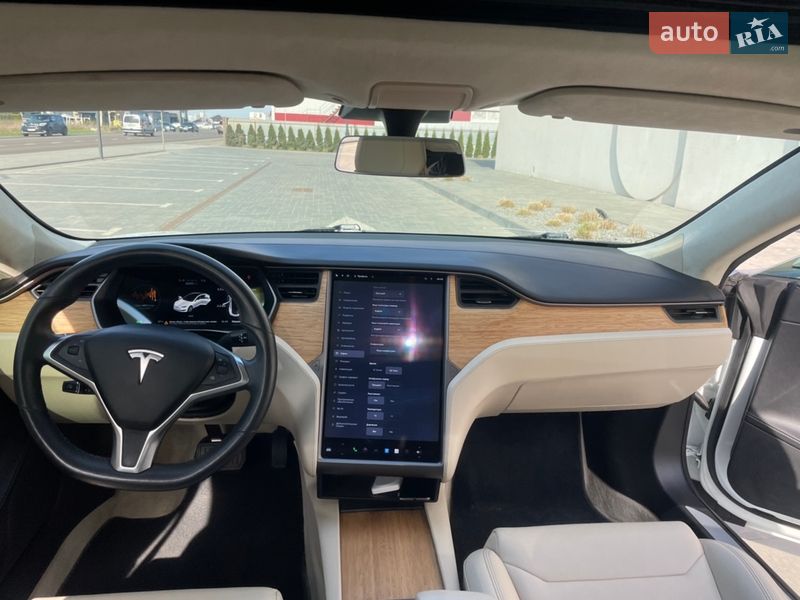 Ліфтбек Tesla Model S 2018 в Луцьку фото 28 Ліфтбек Tesla Model S 2018 в Луцьку