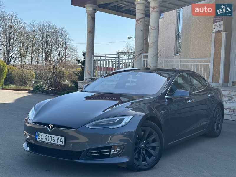 Tesla Model S 2018