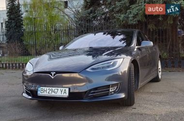 Ліфтбек Tesla Model S 2016 в Миколаєві