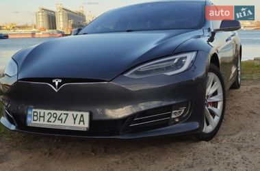 Ліфтбек Tesla Model S 2016 в Миколаєві
