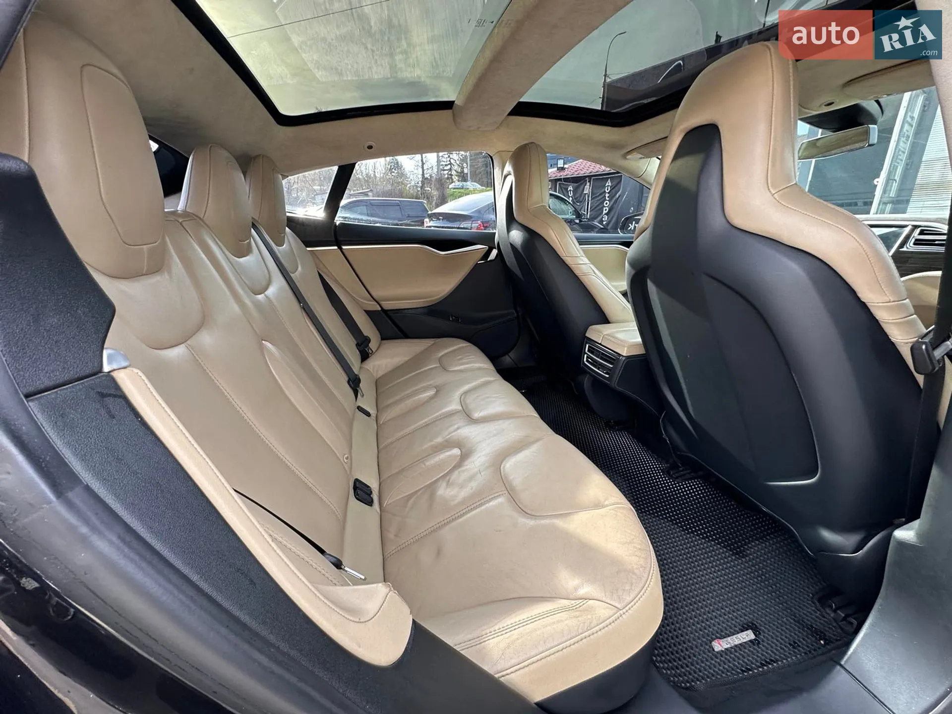2015 Tesla Model S - мініатюра 15