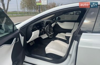 Лифтбек Tesla Model S 2017 в Киеве