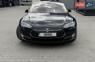 Ліфтбек Tesla Model S 2014 в Хмельницькому