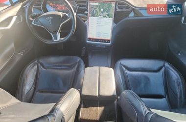 Ліфтбек Tesla Model S 2016 в Києві