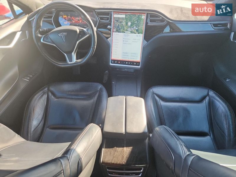 Ліфтбек Tesla Model S 2016 в Києві