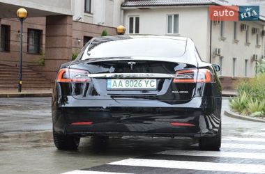 Лифтбек Tesla Model S 2020 в Киеве