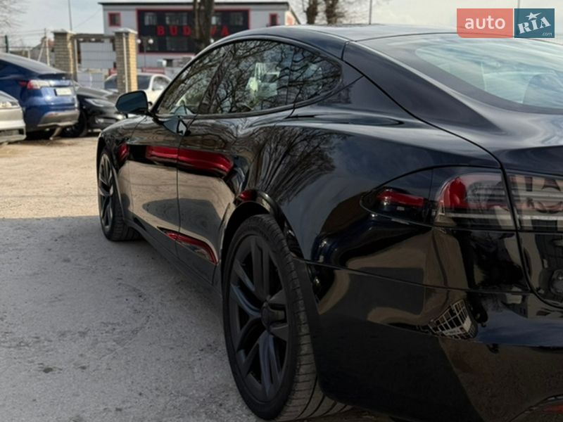 Лифтбек Tesla Model S 2024 в Виннице