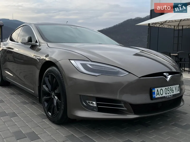 Tesla Model S