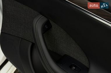 Лифтбек Tesla Model S 2021 в Харькове