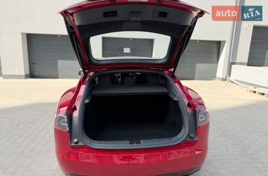 Ліфтбек Tesla Model S 2018 в Тернополі