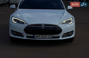 Ліфтбек Tesla Model S 2014 в Житомирі