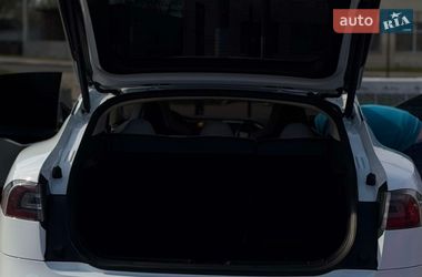 Лифтбек Tesla Model S 2014 в Житомире