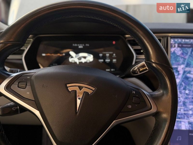Лифтбек Tesla Model S 2014 в Житомире