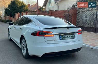Ліфтбек Tesla Model S 2017 в Одесі