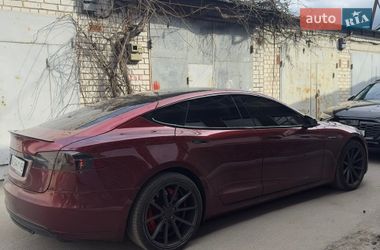 Ліфтбек Tesla Model S 2014 в Києві