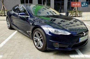 Лифтбек Tesla Model S 2014 в Киеве