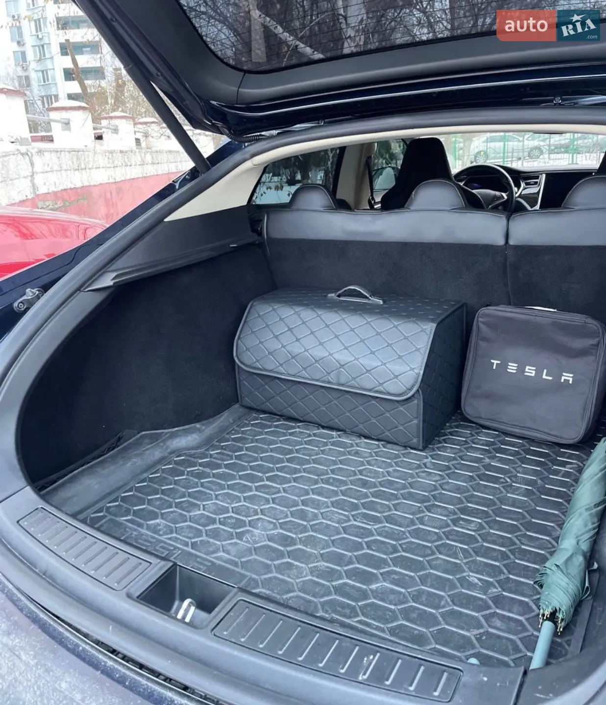 2014 Tesla Model S - мініатюра 10