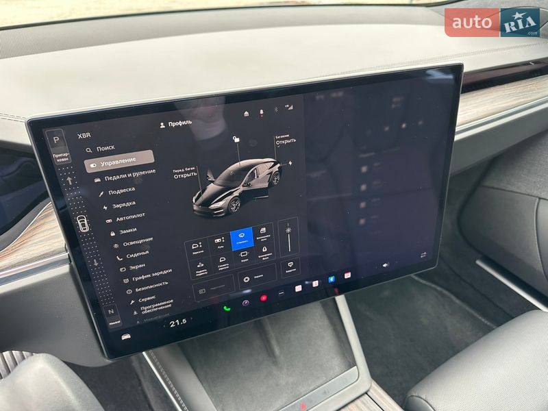 Лифтбек Tesla Model S 2023 в Киеве