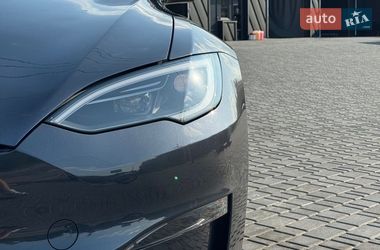Лифтбек Tesla Model S 2024 в Киеве