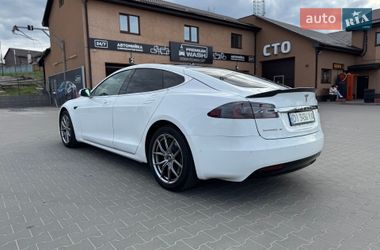 Лифтбек Tesla Model S 2016 в Буче