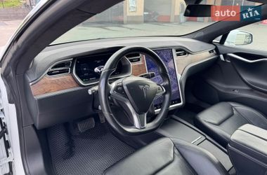 Лифтбек Tesla Model S 2016 в Буче