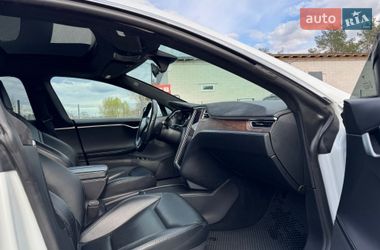 Лифтбек Tesla Model S 2016 в Буче