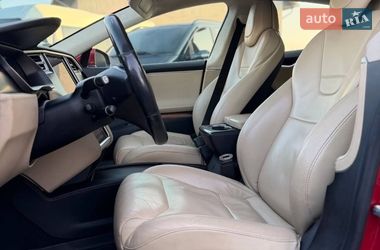 Лифтбек Tesla Model S 2017 в Львове