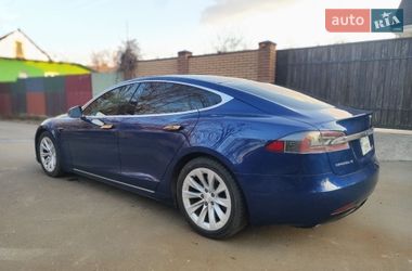 Ліфтбек Tesla Model S 2017 в Києві