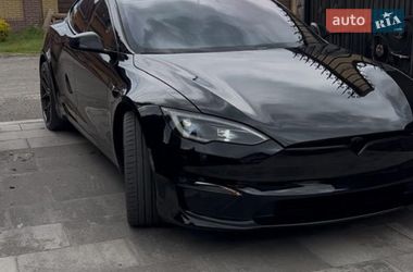 Лифтбек Tesla Model S 2023 в Киеве