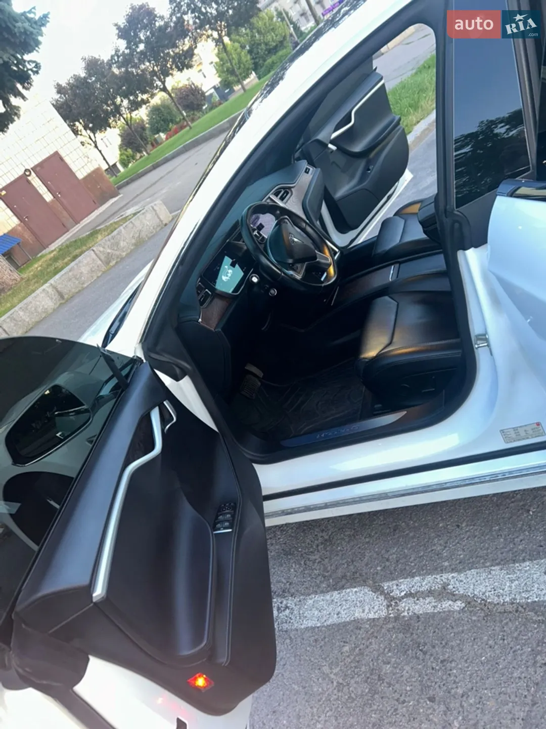 2017 Tesla Model S - мініатюра 9