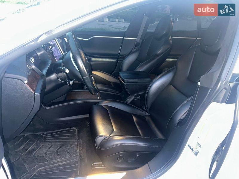 Ліфтбек Tesla Model S 2017 в Білій Церкві фото 14 Ліфтбек Tesla Model S 2017 в Білій Церкві