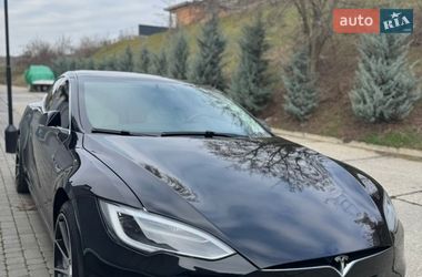 Ліфтбек Tesla Model S 2018 в Одесі