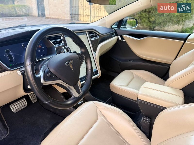 Лифтбек Tesla Model S 2014 в Одессе