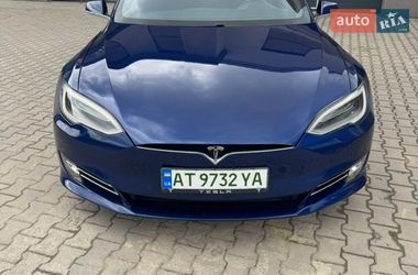 Ліфтбек Tesla Model S 2017 в Івано-Франківську